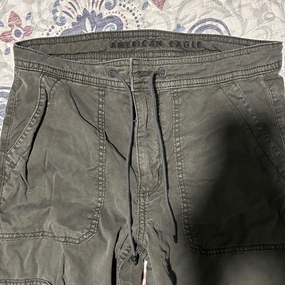 American Eagle Woman’s Jeans - Picture 2 of 2